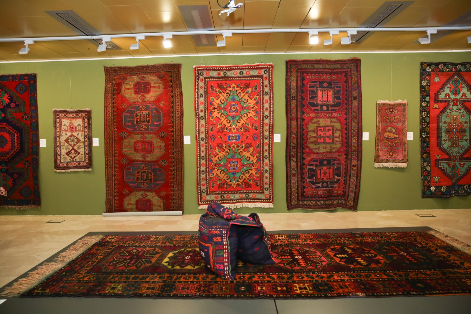 Историческая память ковровых орнаментов