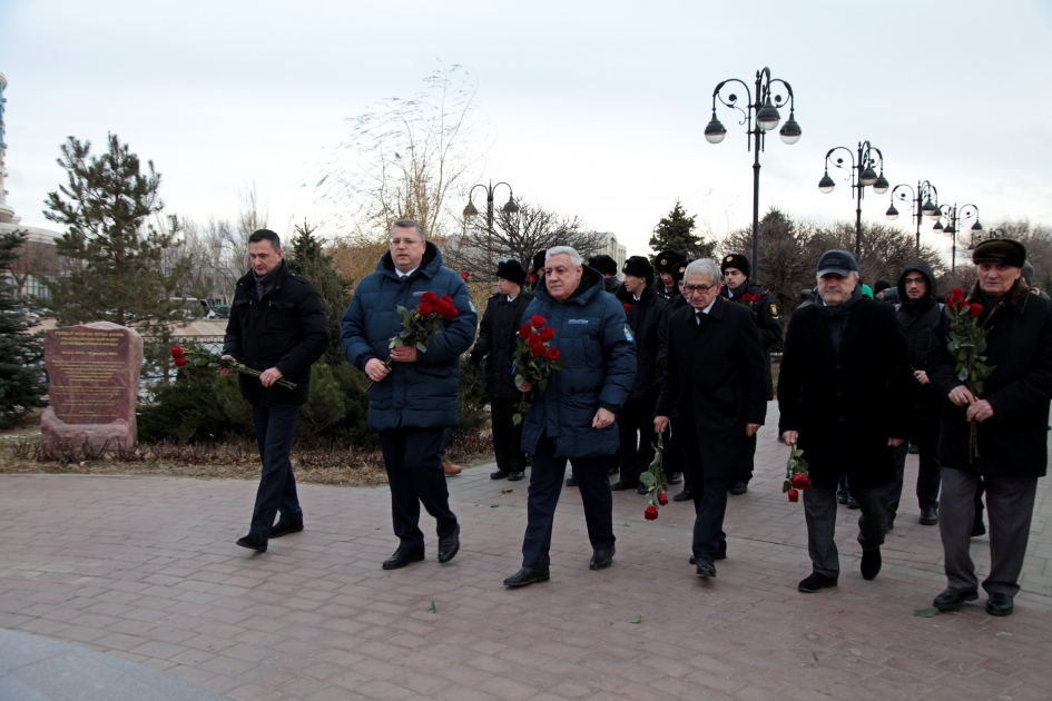 В Астрахани почтили память Гейдара Алиева