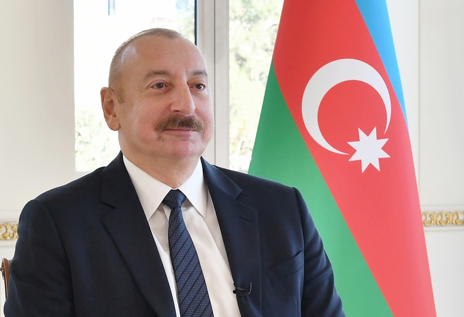 Ильхам Алиев принимает поздравленияпо случаю победы на президентских выборах