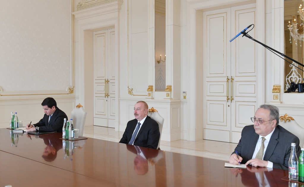 Президент Ильхам Алиев принял председателя 78-й сессии Генеральной Ассамблеи ООН Дэнниса Фрэнсиса