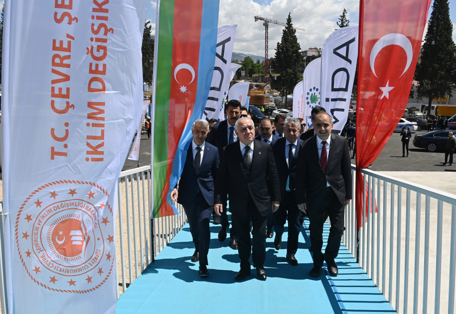 Премьер-министр Али Асадов ознакомился с ходом строительных работ в «Азербайджанском квартале» в Кахраманмараше