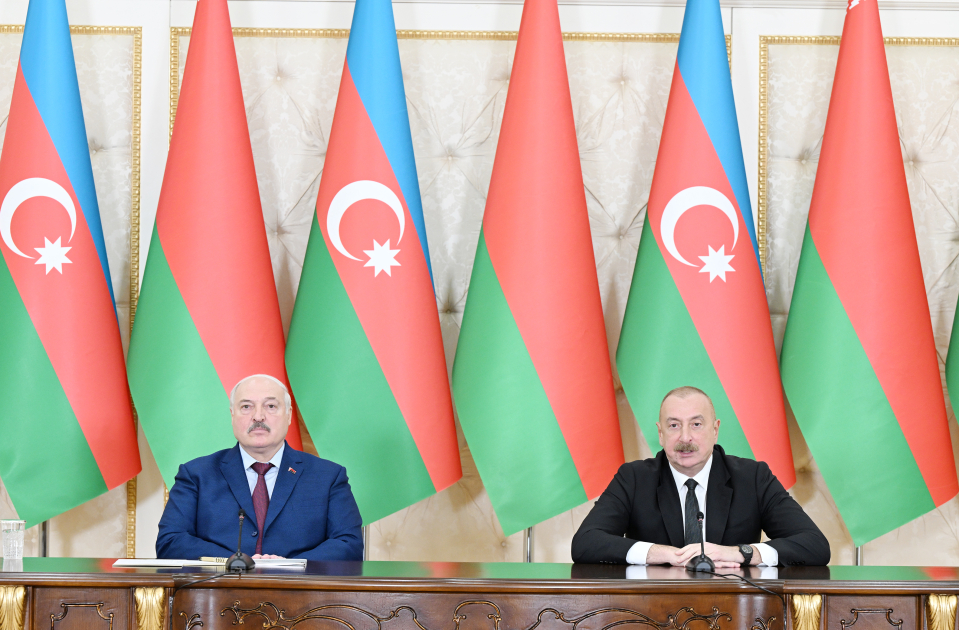 Президент Ильхам Алиев и Президент Александр Лукашенко выступили с заявлениями для прессы
