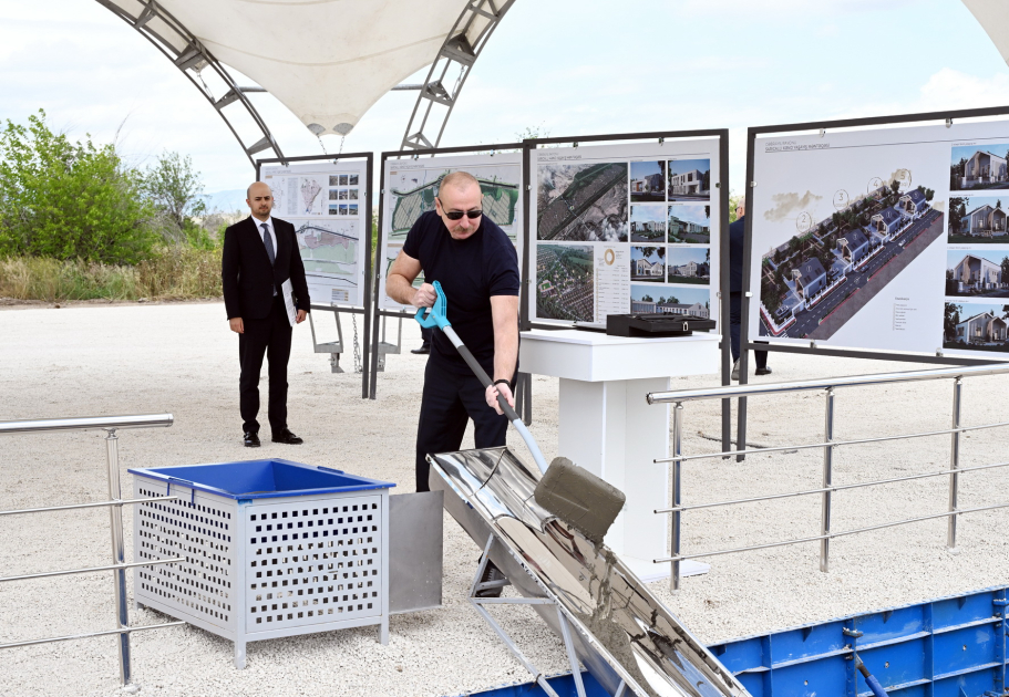 Президент Ильхам Алиев заложил фундамент села Сарыджаллы Джебраильского района