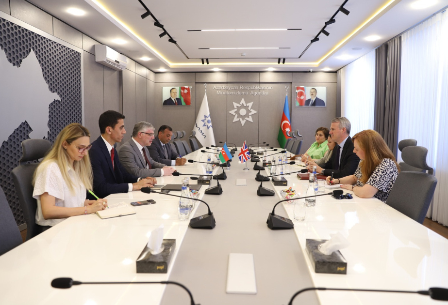 Британская делегация проинформирована о минной проблеме в Азербайджане и ее последствиях