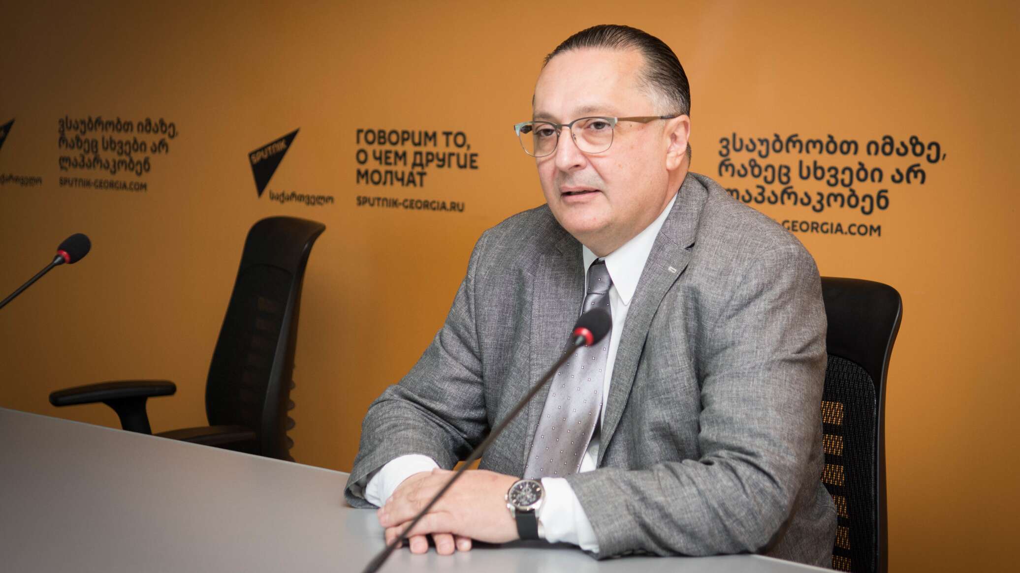 На линии разлома


