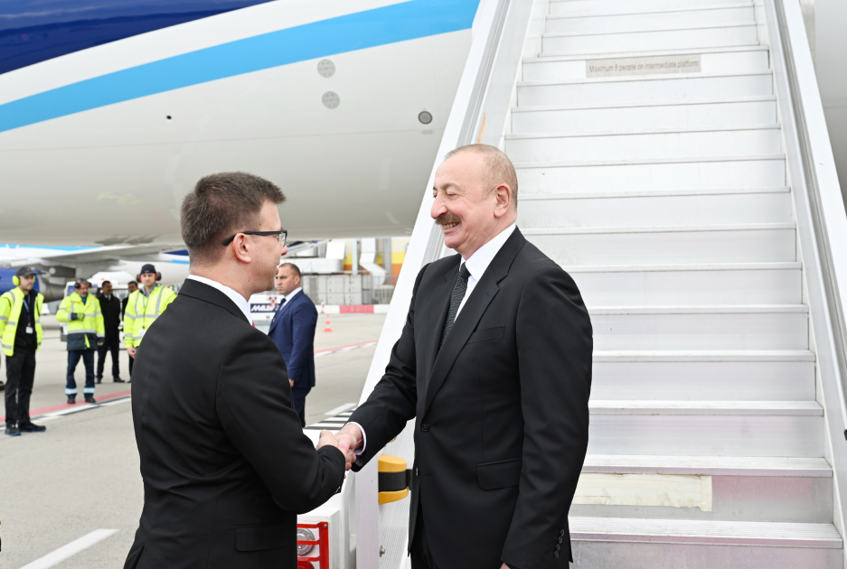 Президент Азербайджана Ильхам Алиев прибыл с рабочим визитом в Венгрию
