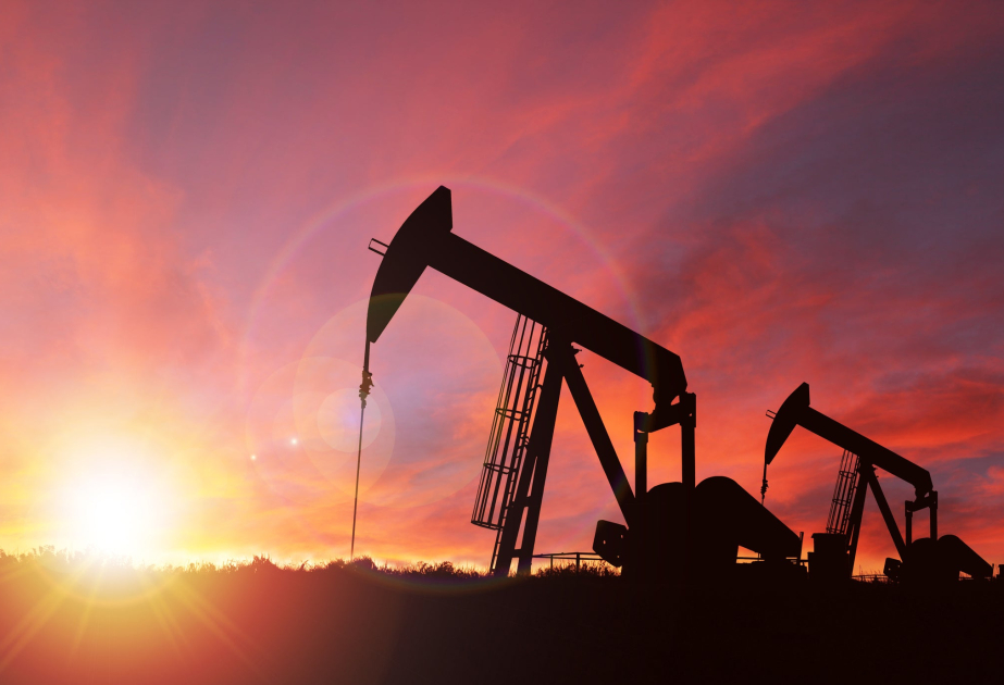 На мировых биржах цены на нефть подорожали
