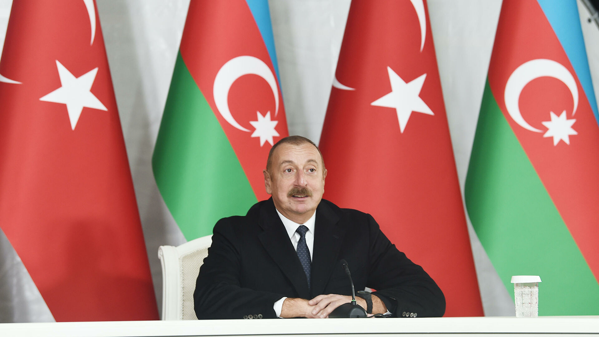 Президенту Федеративной Республики Сомали Его превосходительству господину Хасану Шейху Мохамуду