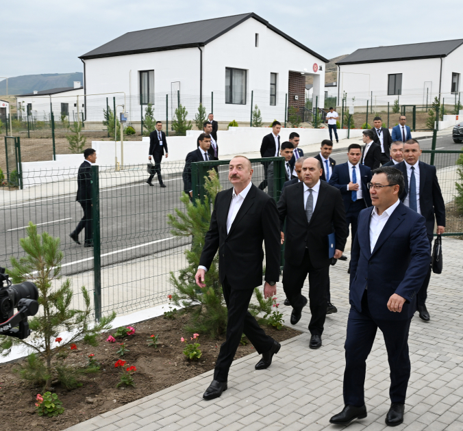 Президенты Азербайджана и Кыргызстана приняли участие в открытии 1-го этапа села Хыдырлы Агдамского района
