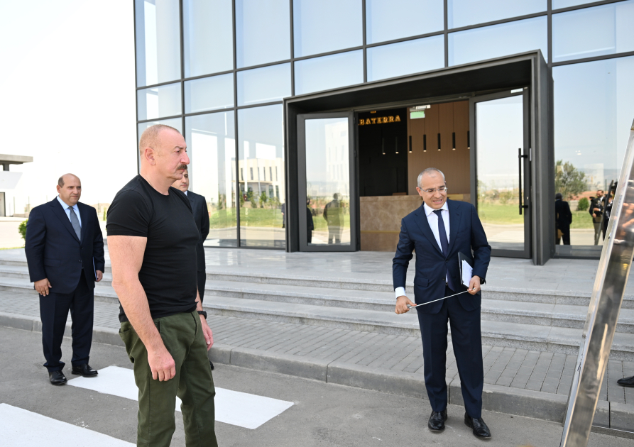 Президент Ильхам Алиев принял участие в открытии предприятия по производству табачных изделий в Агдамском промышленном парке