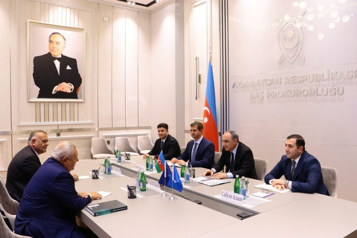 Крепнет взаимодействие

