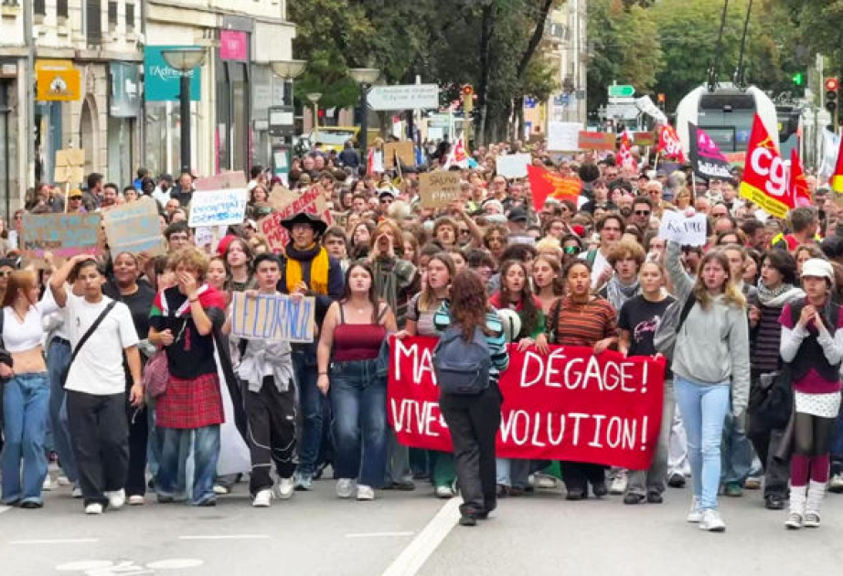 Франция охвачена протестами