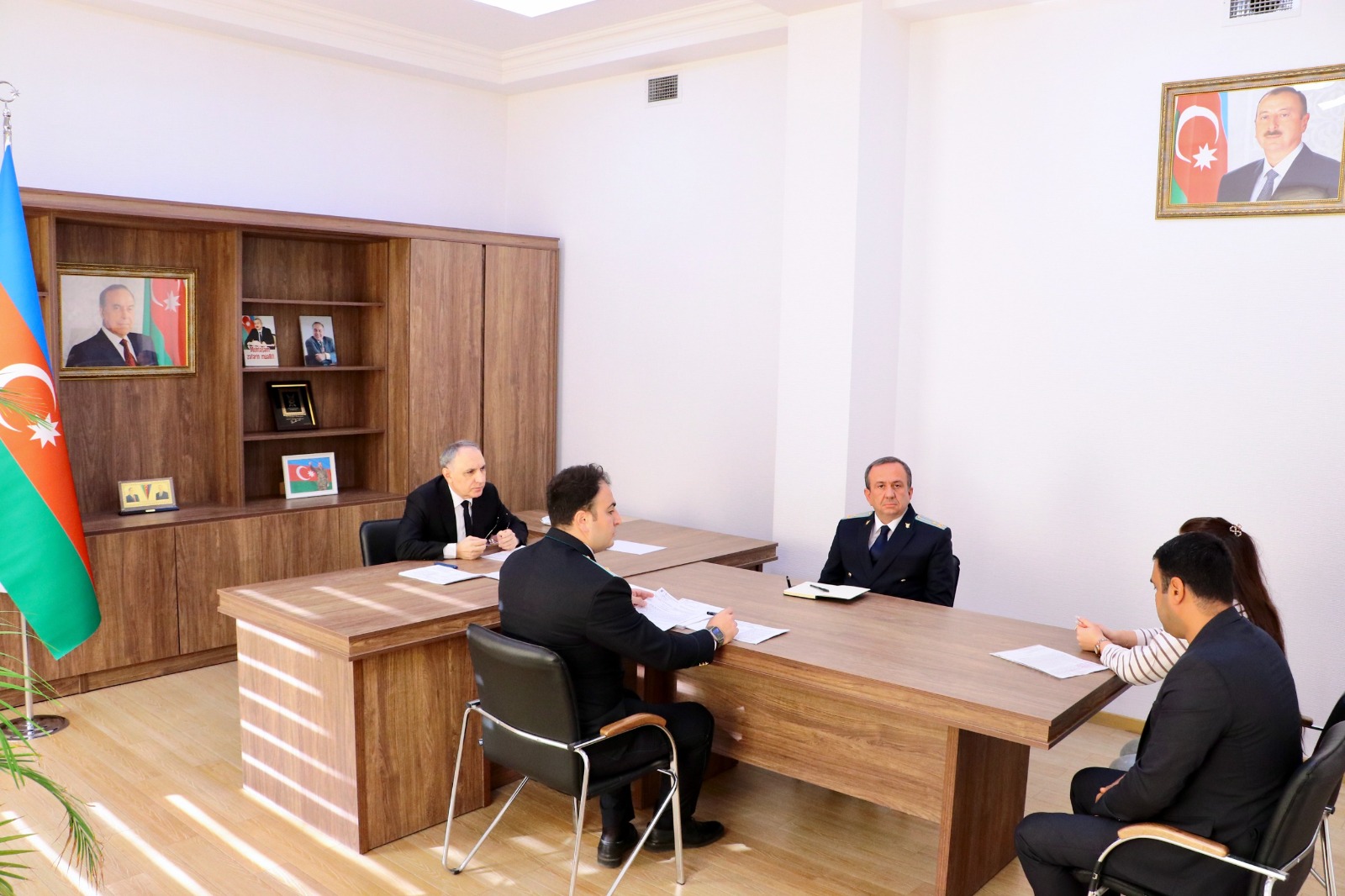 Генпрокурор на связи