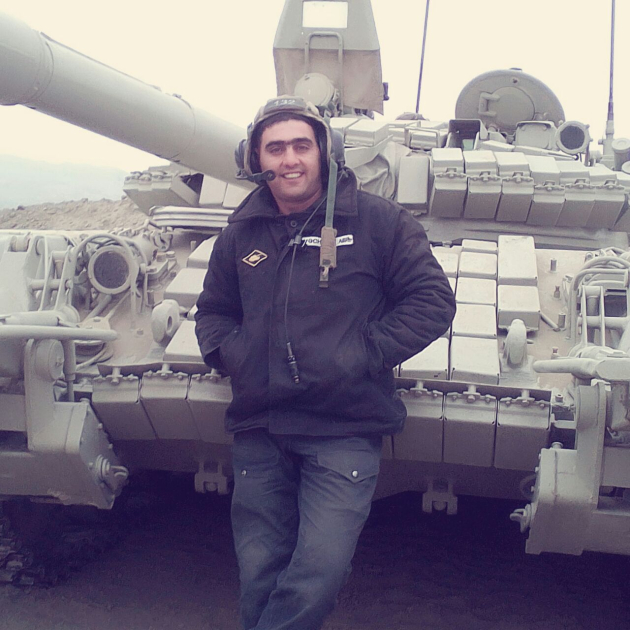 Герой в стальной броне


