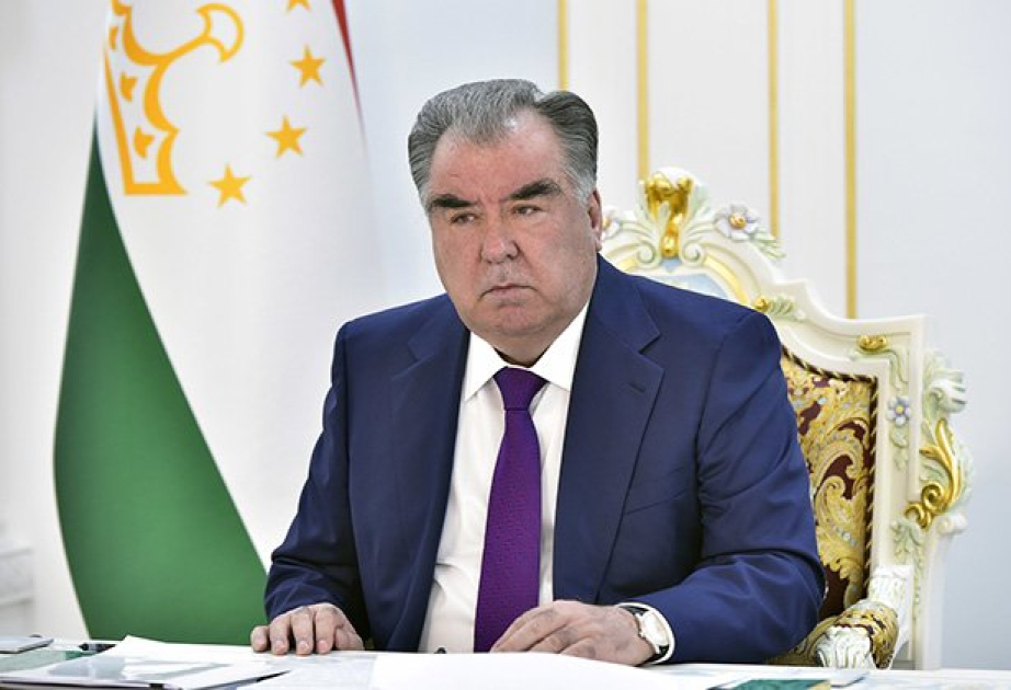 Президент Таджикистана поздравил Президента Ильхама Алиева со вступлением в Консультативную встречу глав государств Центральной Азии