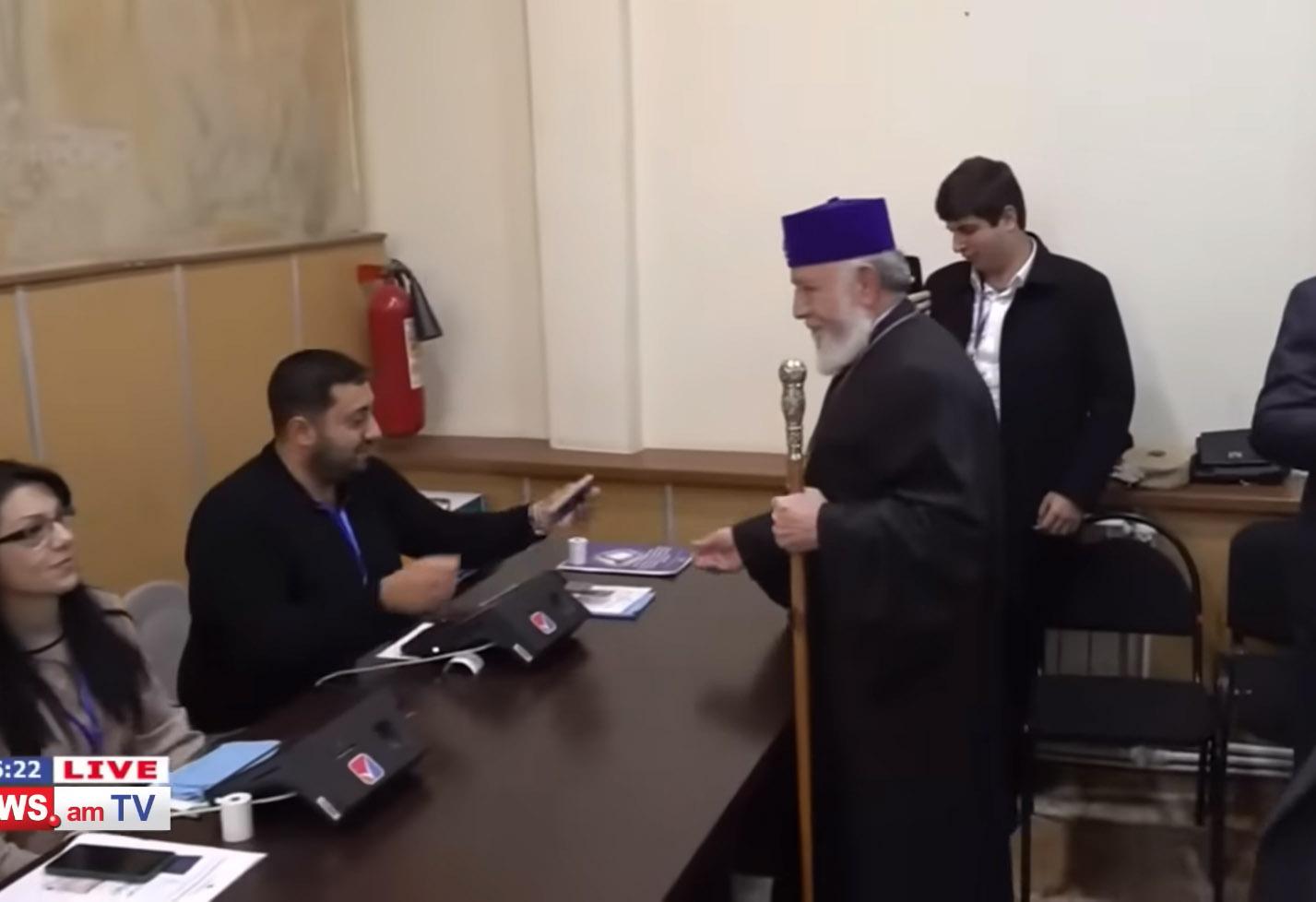 Холодный душ для оппонентов