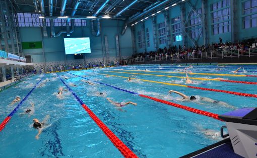 Баку принимает мировой заплыв