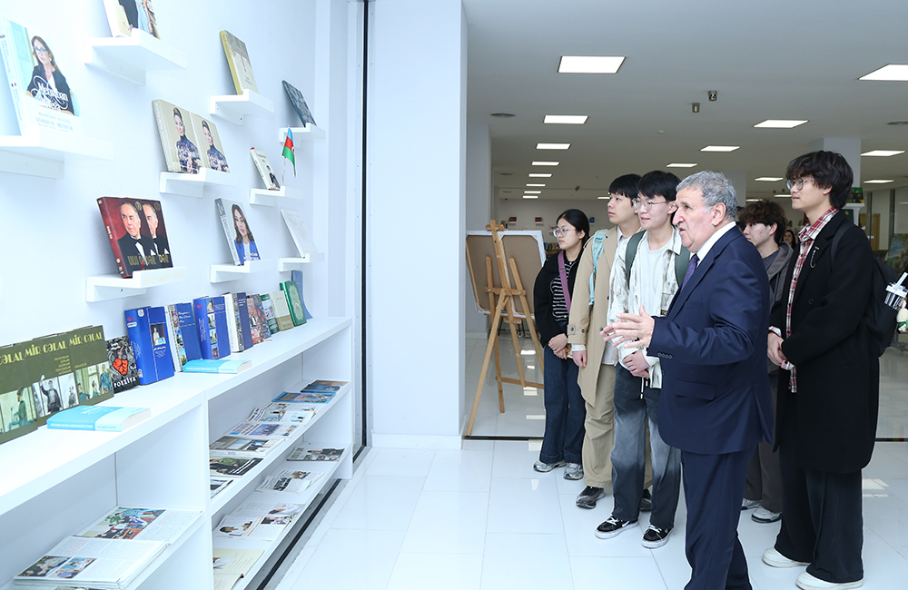 Формируя высокие человеческие ценности