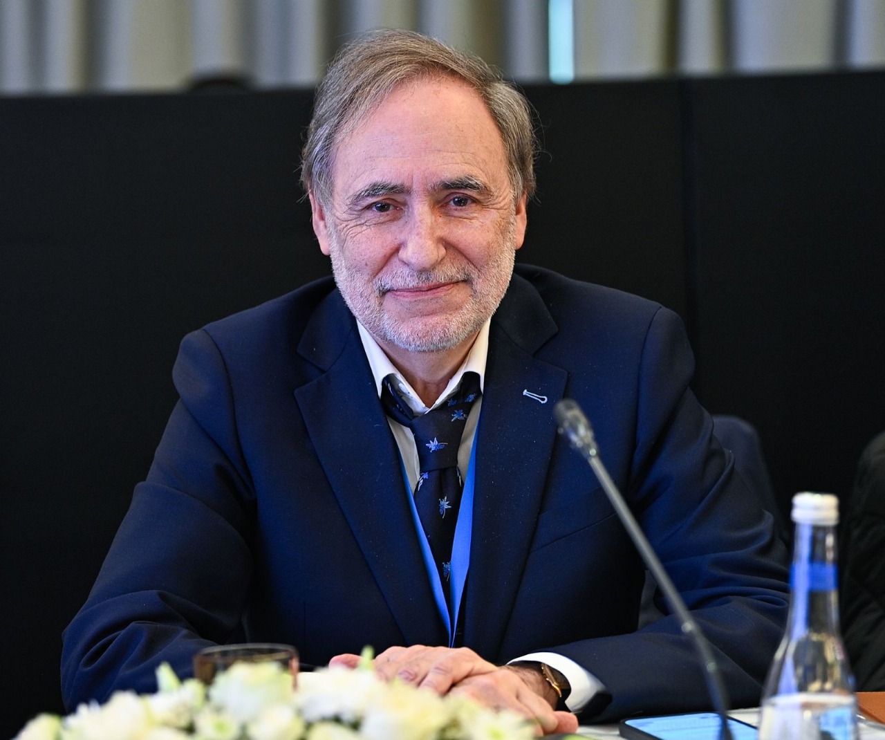 Почему Азербайджан смог, а Украина не может?