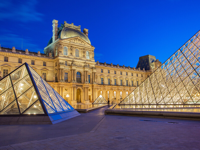 Лувр: между шедеврами и скандалами