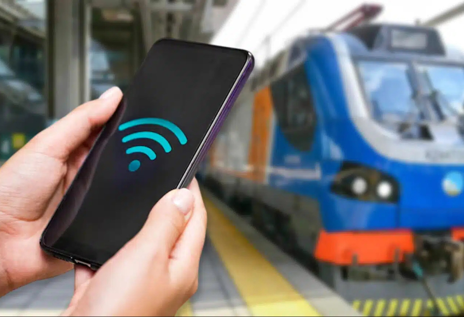 Казахстан подключит поезда и самолеты к спутниковому интернету