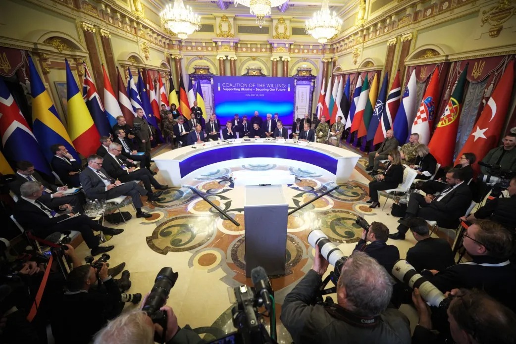 Мира нет, но вы держитесь