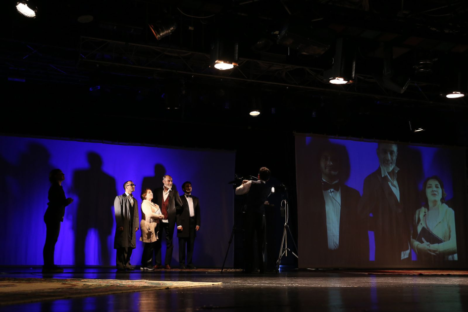 Завершаются репетиции спектакля &laquo;Нефтяной бум улыбается всем&raquo;