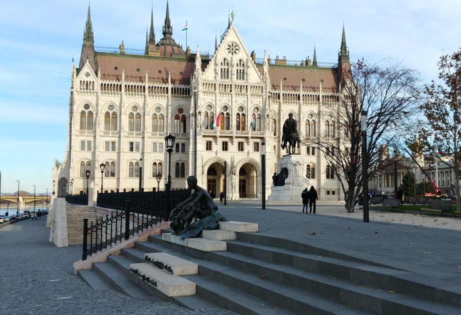 Парламентские выборы в Венгрии пройдут в апреле