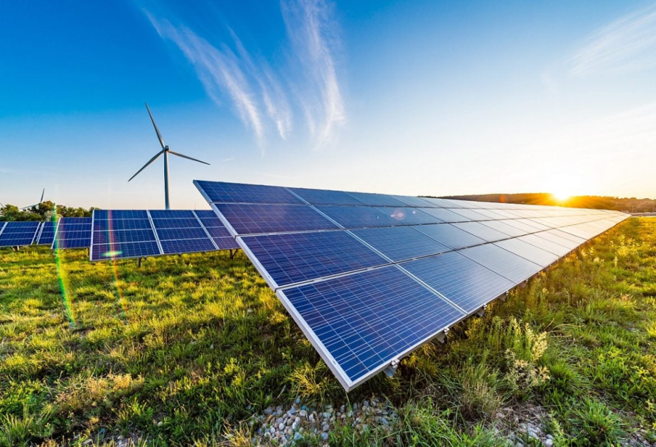 Выработка солнечной и ветровой энергии в Азербайджане увеличилась на 27%