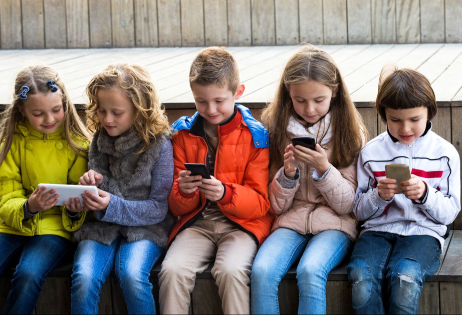 В Австралии деактивировано почти 5 миллионов аккаунтов подростков в социальных сетях