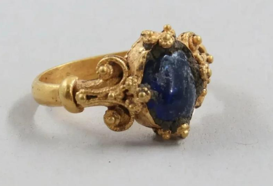 В Норвегии обнаружено золотое кольцо возрастом около 800 лет