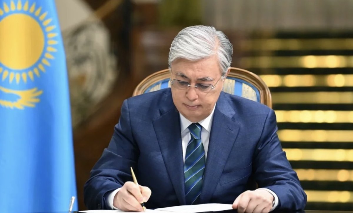 Токаев назначил нового начальника Генштаба ВС Казахстана