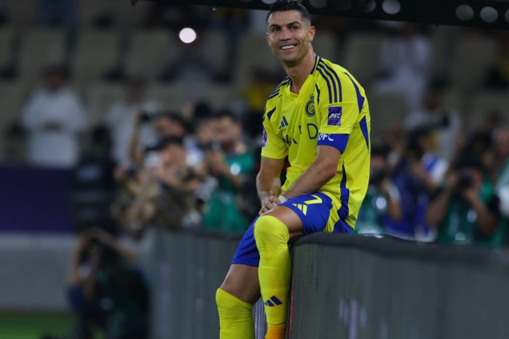 Криштиану Роналду возглавил рейтинг самых высокооплачиваемых спортсменов