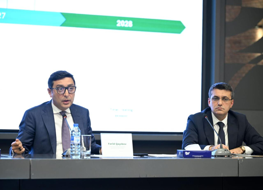 Министр молодежи и спорта Азербайджана провел встречу с представителями спортивных федераций