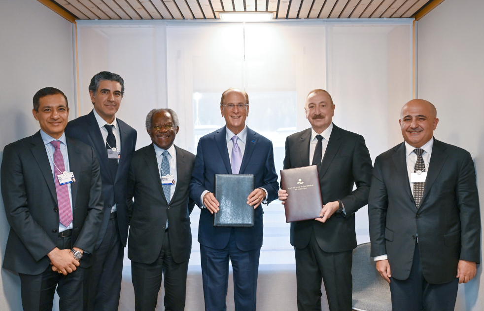 Президент Ильхам Алиев встретился в Давосе с главным исполнительным директором компании BlackRock и основателем, председателем и главным исполнительным директором компании Global Infrastructure Partners