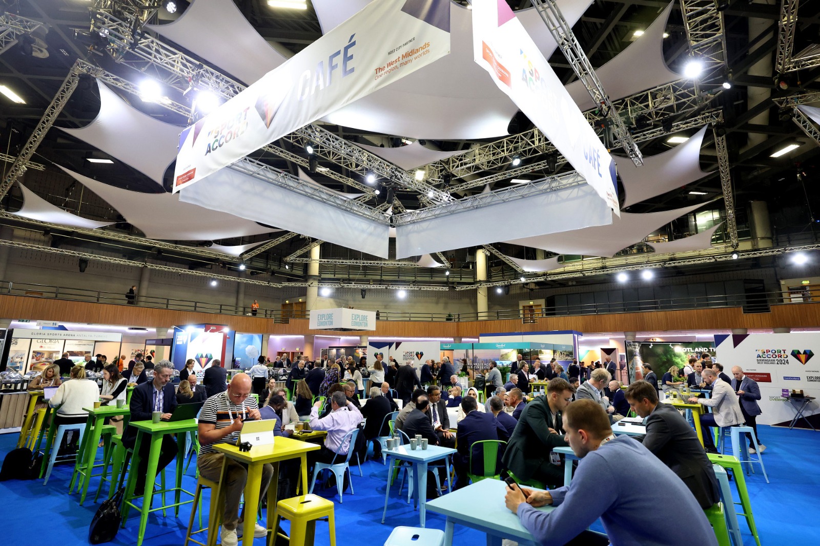 Все флаги в гости к нам