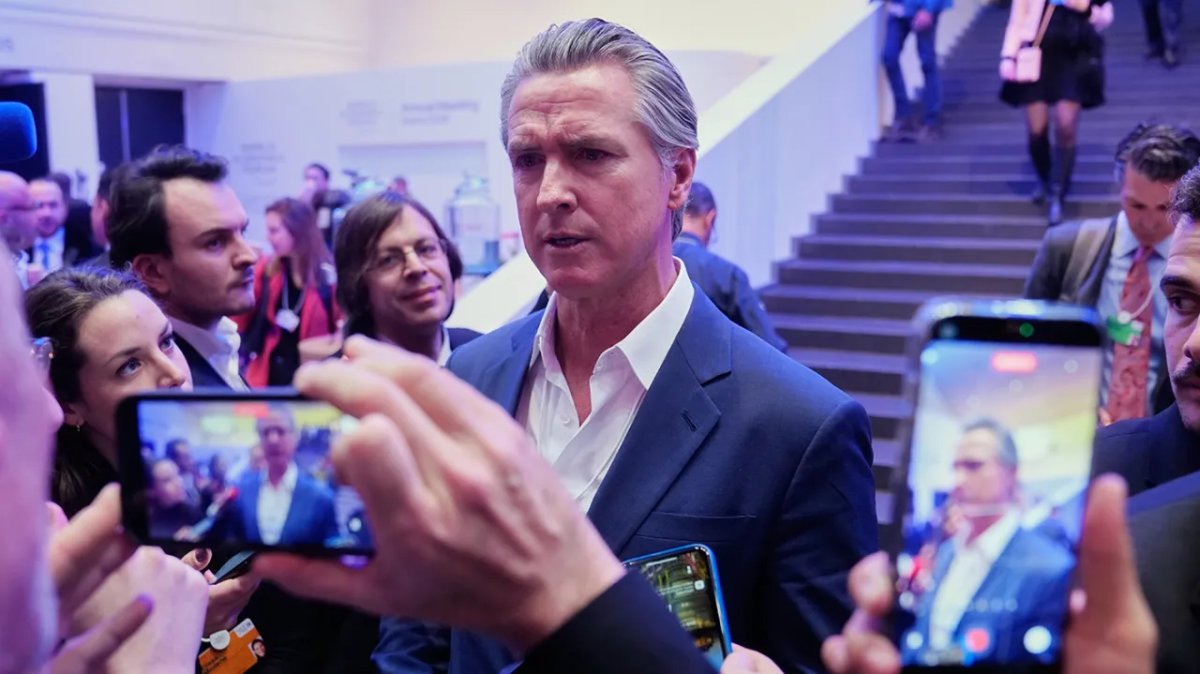 Красная каточка губернатору 