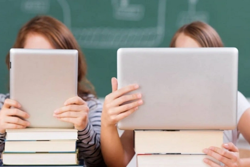 В Азербайджане предложено оцифровать учебники для средних школ