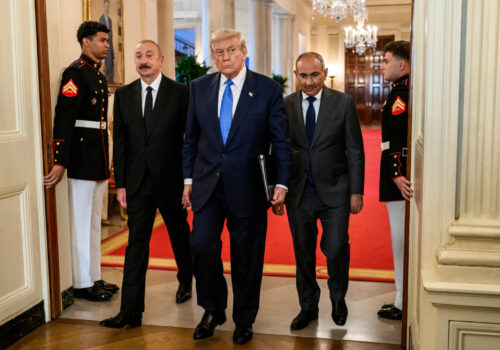 Трамп: Лидеры Азербайджана и Армении - мои друзья