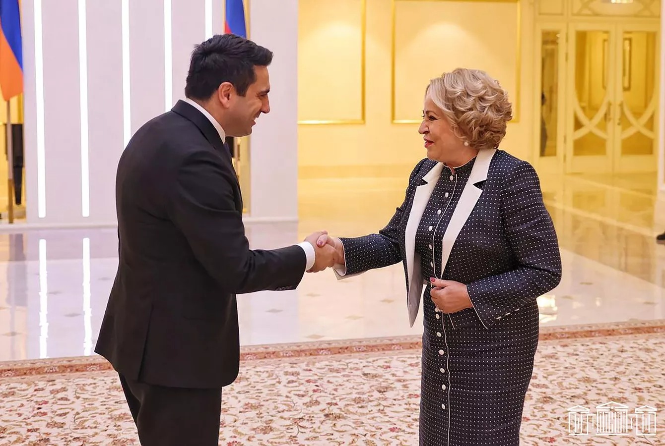 Симонян собрался в Россию