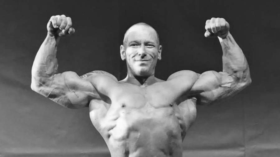 В Италии внезапно умер известный бодибилдер