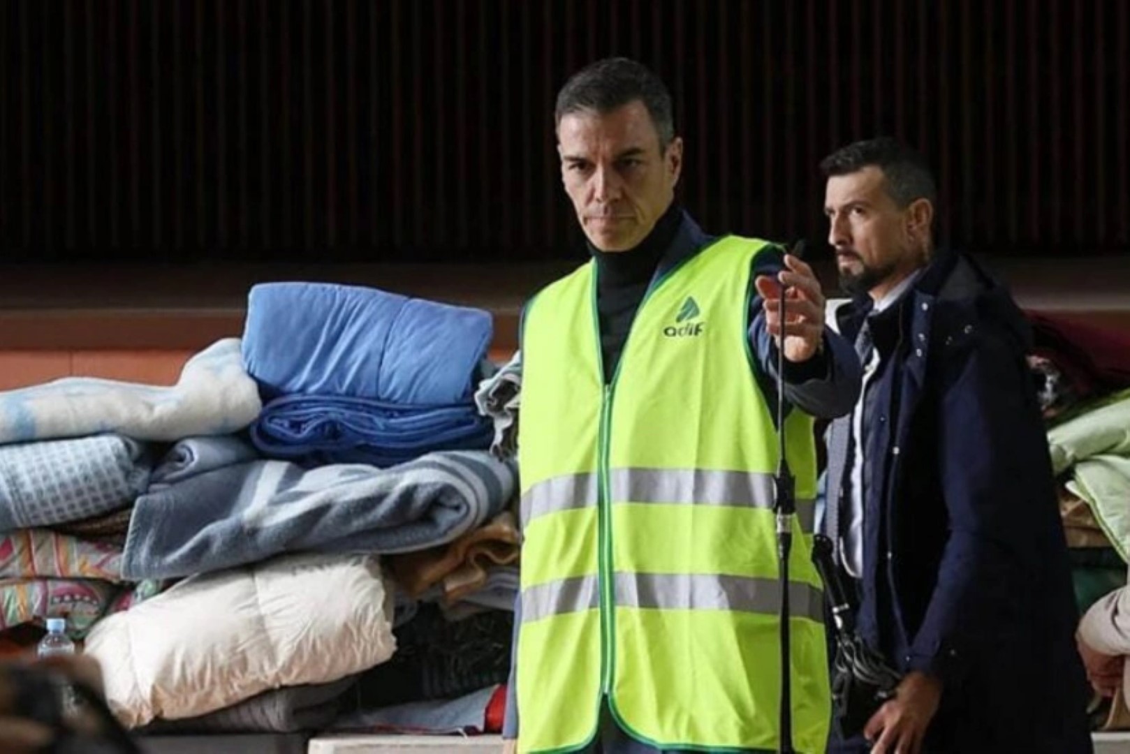 В Испании призвали премьера уйти в отставку из-за железнодорожного инцидента в Адамусе