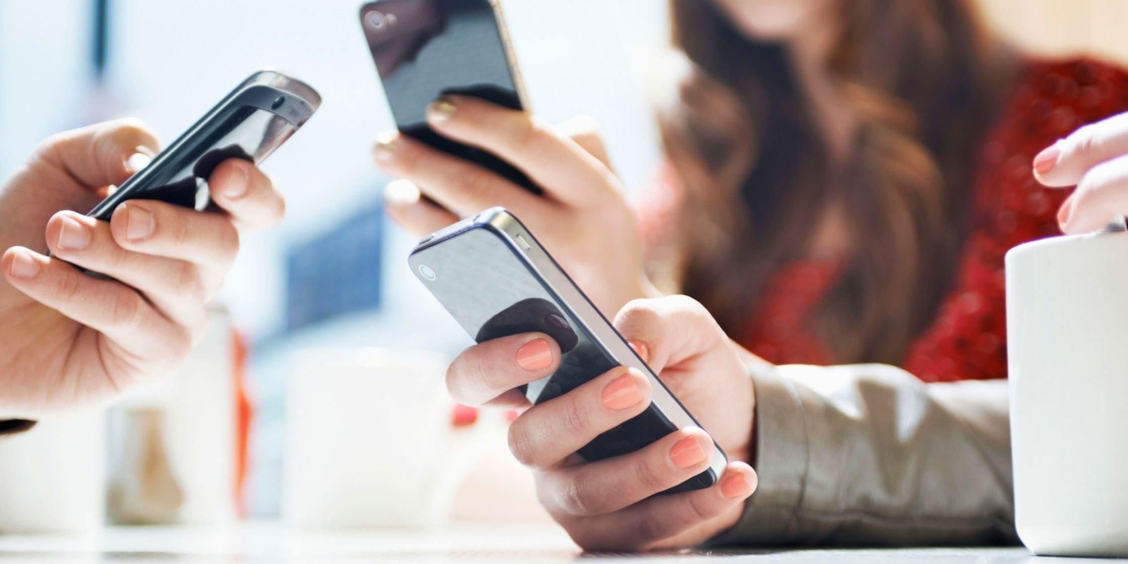 Нацсобрание Франции приняло законопроект о запрете соцсетей для детей до 15 лет