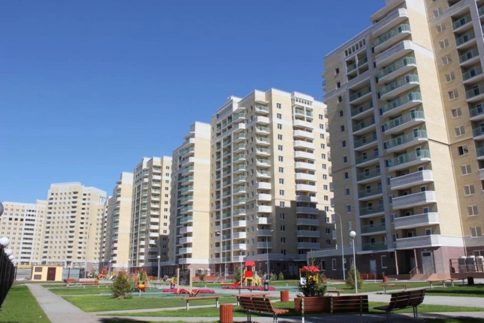 В Азербайджане за 2025 год 3 тыс. семей арендовали жилье у государства