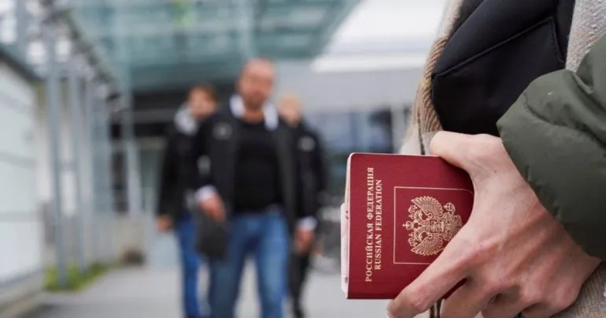 Франция усложнила жизнь российским дипломатам