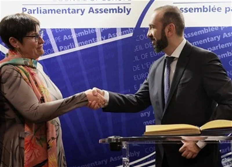 Главы МИД Армении и ПАСЕ обсудили прогресс в мирном урегулировании между Баку и Ереваном