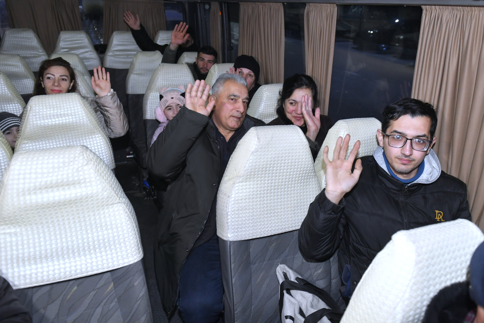 26 семей возвращаются в Мамедбейли