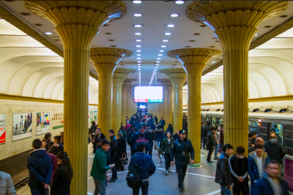 Задержки в Бакинском метро