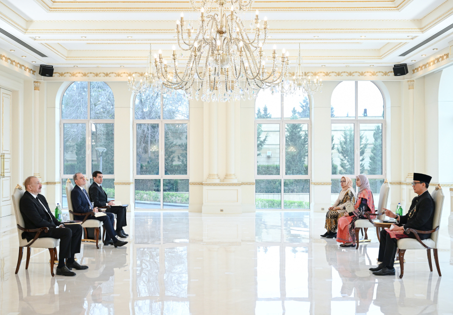 Президент Ильхам Алиев принял верительные грамоты новоназначенного посла Индонезии в Азербайджане