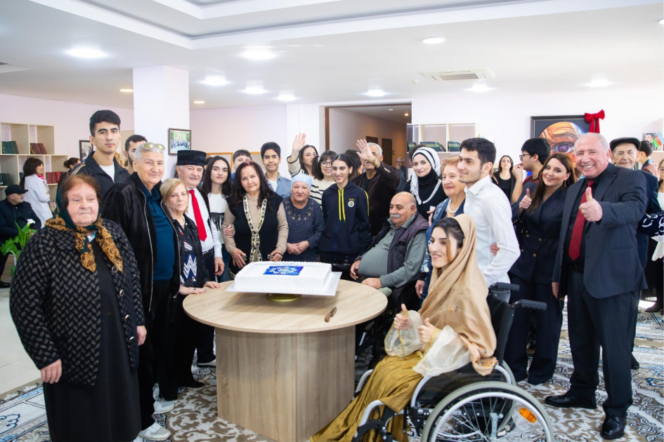 Молодые воспитанники учреждений социального обсулуживания навестили пожилых людей